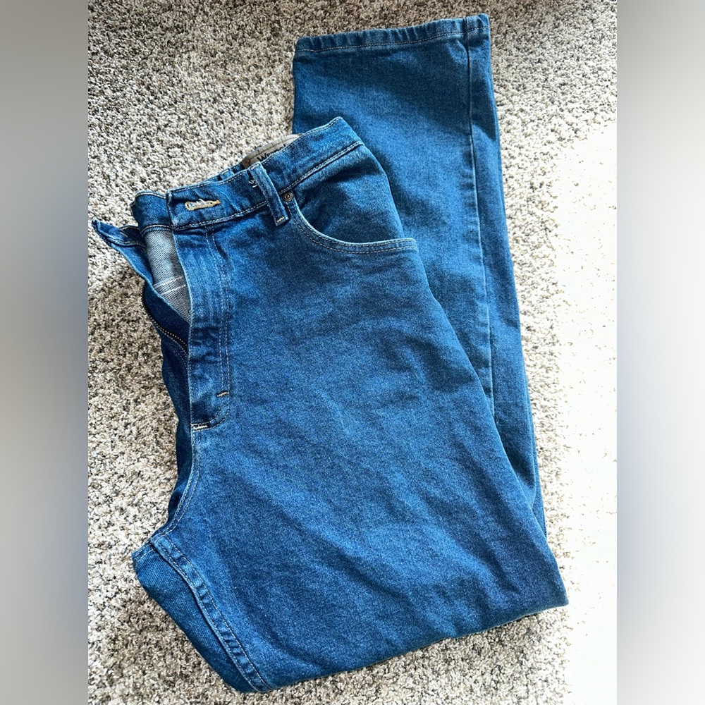 Wrangler Men's Classic Blue Jeans